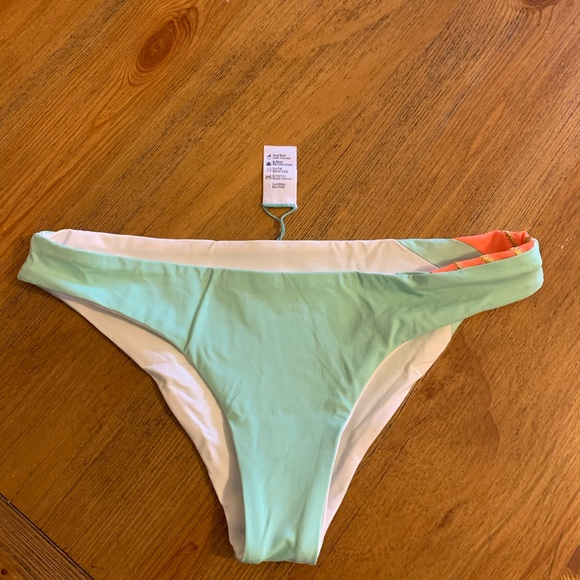 L*Space White &Coral Strapless Chevron Bikini XS S - Picture 9 of 9